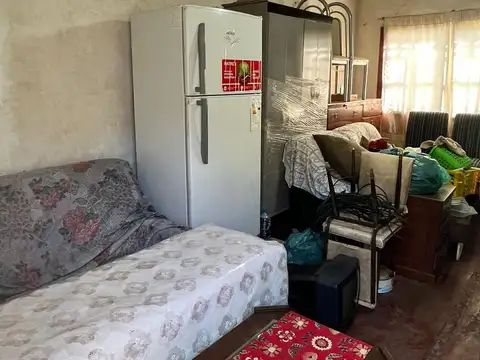 Casa 2 ambientes con 1 baño