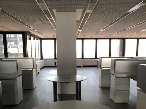 Oficina en Venta al Este