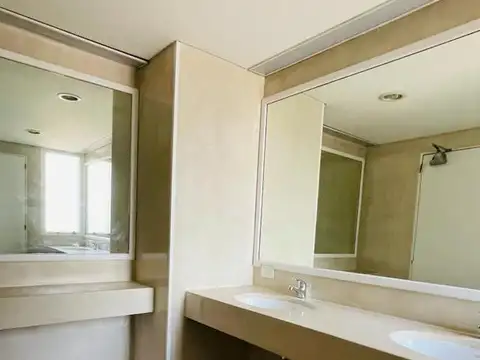 Oficina en Venta en Catalinas, USD 1.360.000