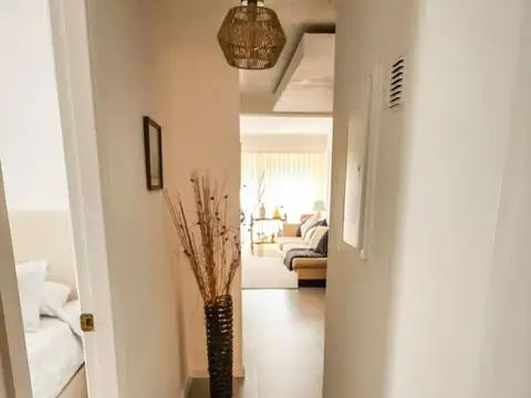 CALLE 24 (La Mesana) 100, Piso 1