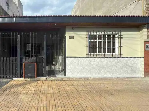 VENTA CASA 4 AMBIENTES VILLA BALLESTER