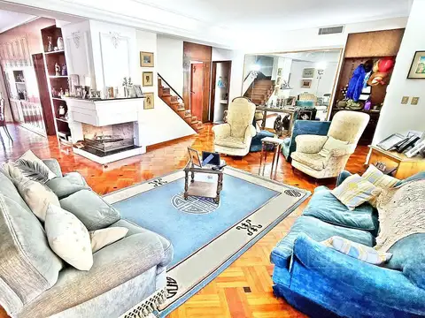 Casa 5 ambientes con 2 baños