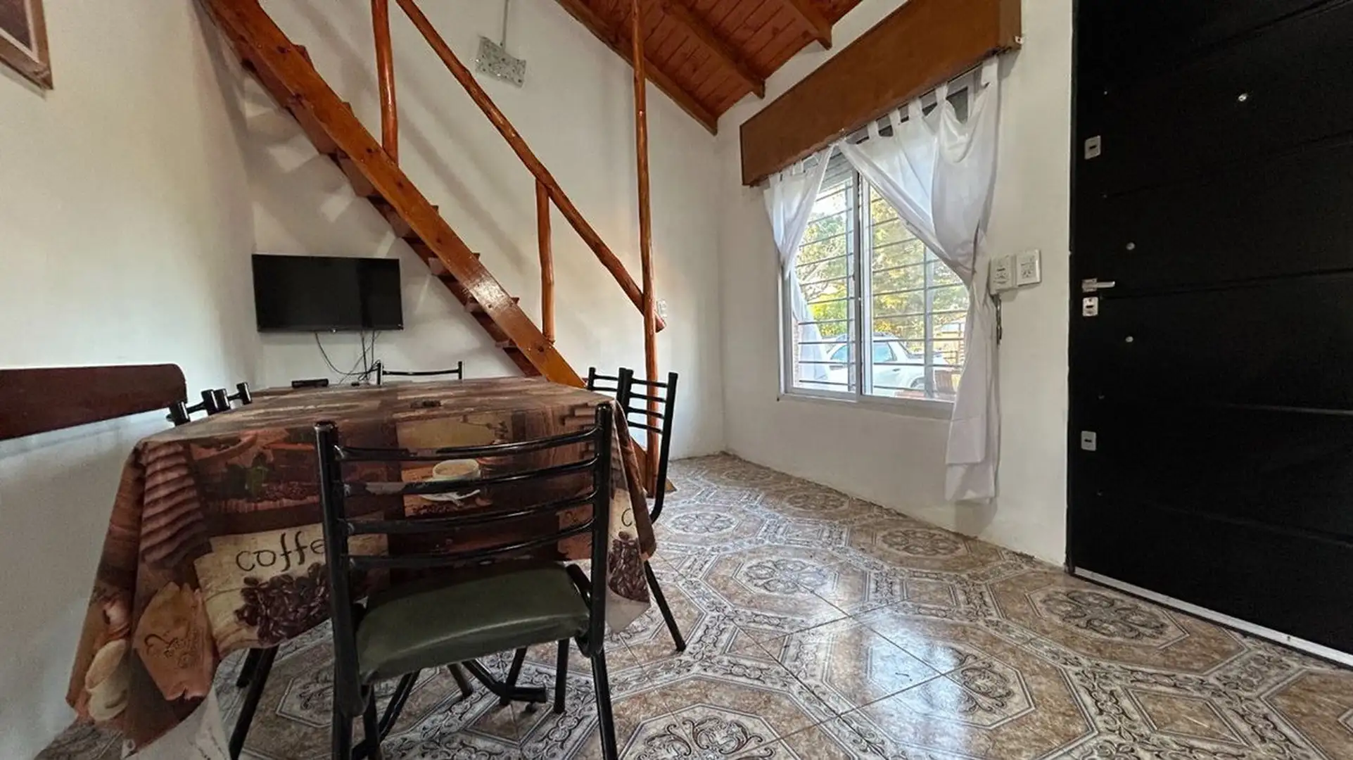 VENTA EN BLOCK DOS DÚPLEX 3 AMBIENTES EN BARRIO FÉLIX U. CAMET