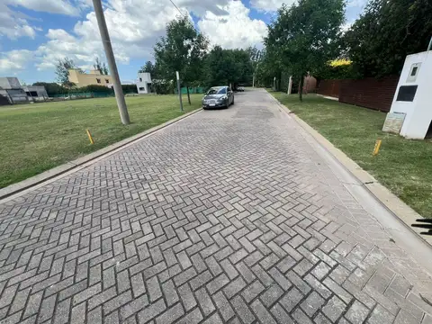 Terreno en Venta 34  mts Fondo