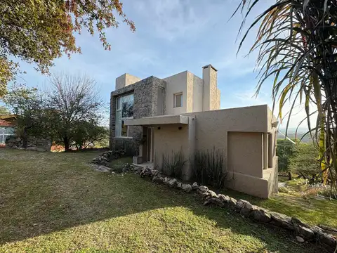 VENTA CASA EN POSTA CARRETA 3 DORM STA ROSA CALAMU