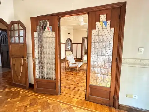 Departamento 7 ambientes con 4 baños