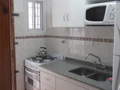Depto Tipo Casa 3 ambientes con 2 baños