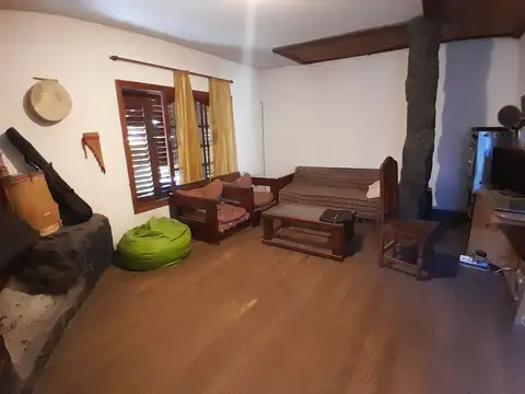 Casa en Venta con 3 cocheras