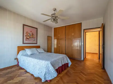 Departamento 5 ambientes con 4 baños