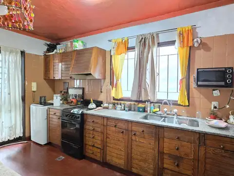 Depto Tipo Casa en Venta 40 años