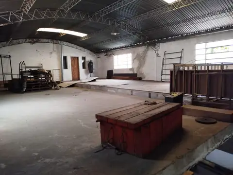 Galpon en Alquiler en Abasto, $ 2.300.000