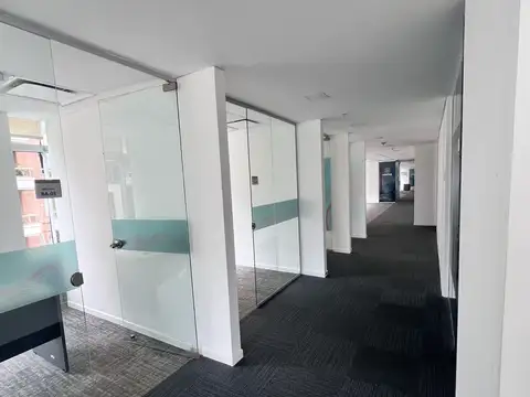 Excelente Oficina al dique