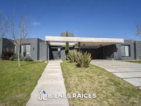 Casa en Venta al Sureste