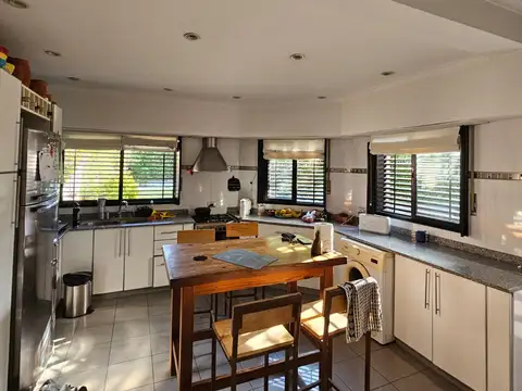 Casa en Venta en Los Hornos, USD 260.000