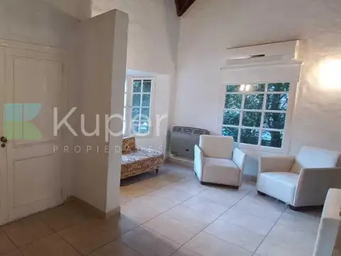 Casa en Venta con 1 cochera