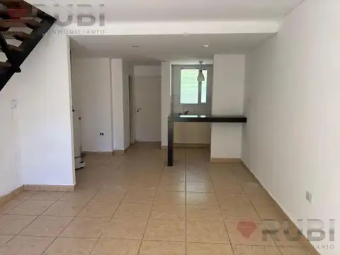 Depto Tipo Casa en Venta en Centenario, USD 100.000