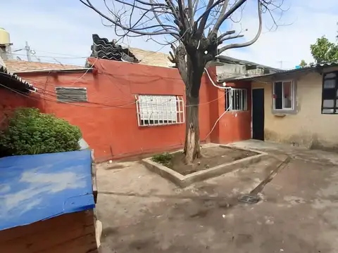 Casa en Venta en Isidro Casanova, USD 65.000