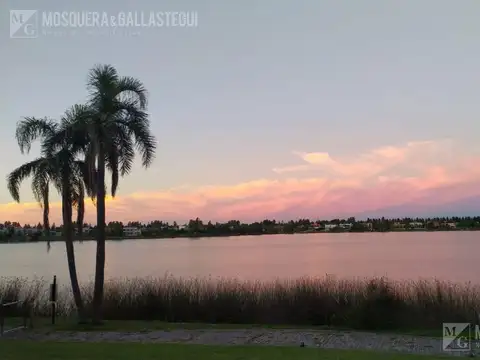 Dean Funes  al 1695. Vila Vela