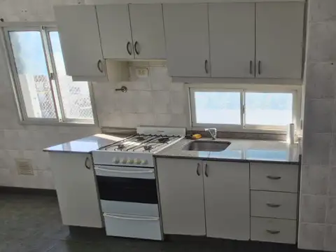 Departamento en Alquiler en Floresta, $ 950.000