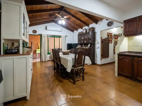 VENTA | PERMUTA - Casa 3 Dormitorios con pileta - Barrio Triangulo, Rosario. APTO CRÉDITO.