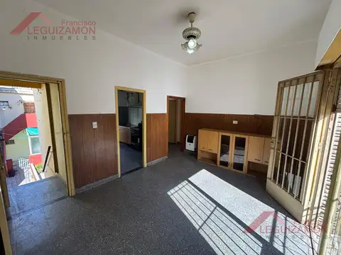 Depto Tipo Casa en Alquiler 40 años