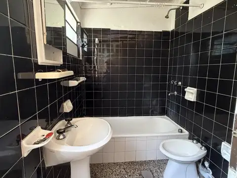 Depto Tipo Casa en Venta con 1 cocheras