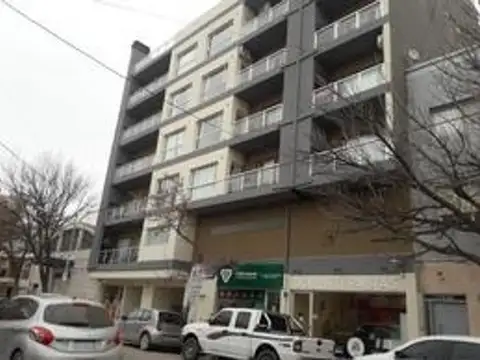 VENDE CIPOLLETTI LOCAL COMERCIAL EXCELENTE UBICACIÓN 