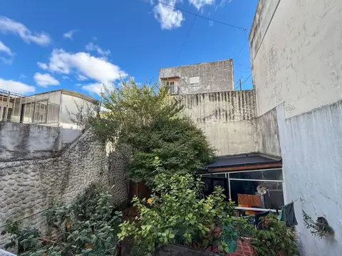 Depto Tipo Casa en Venta 46 años