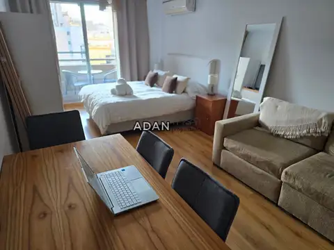 Exc. Monoambiente c/cochera de 44m2 al frente c/balcon en edificio con Amenities. Seg. 24hs