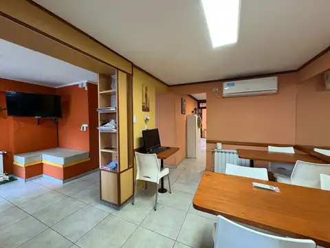 Casa 6 ambientes con 3 baños