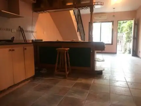 Departamento en Alquiler en Versalles, $ 1.200.000