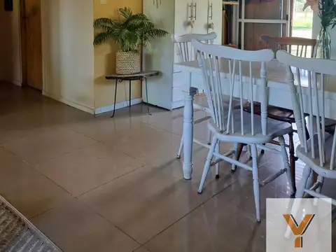 Casa en venta - 3 Dormitorios 2 Baños - Presidente Perón