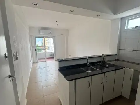 Departamento en Alquiler en Lanus Este, $ 550.000
