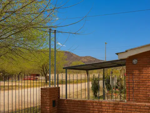 Carlos Paz Playa de Oro – Casa con pileta APTO Crédito