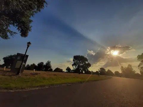 Lote en venta en Barrio Cerrado Mirabosques