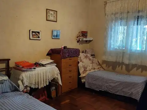 Lote en Villa Libertad c/2 viviendas de 3 amb a reciclar c/c