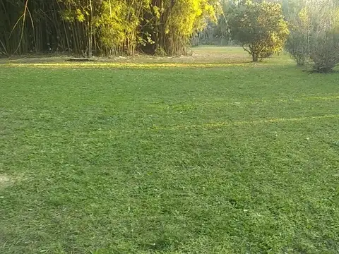 Casa en venta - 2 dormitorios 1 baño  - 81135 mts2 - Tigre