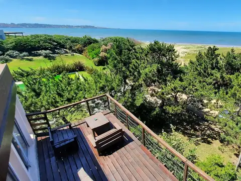 Casa a la venta en Tio Tom casi sobre la playa