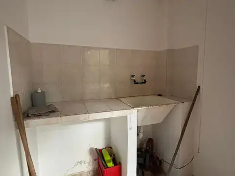 Casa 10 ambientes con 6 baños