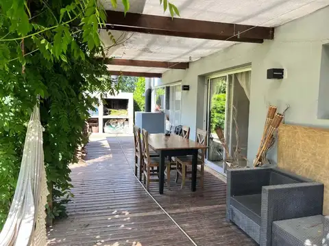 Depto Tipo Casa en Venta de 3 ambientes