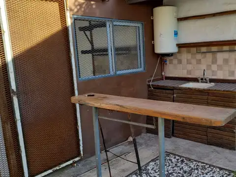 Depto Tipo Casa en Venta con 1 cocheras