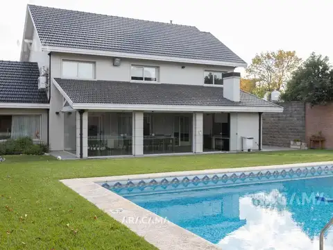 Casa en Venta de 6 dormitorios