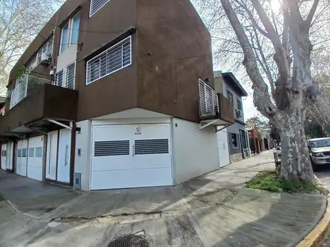Triplex con cochera