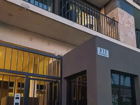 Aníbal González 800, Piso 2