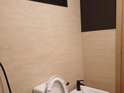 Aníbal González 800, Piso 2