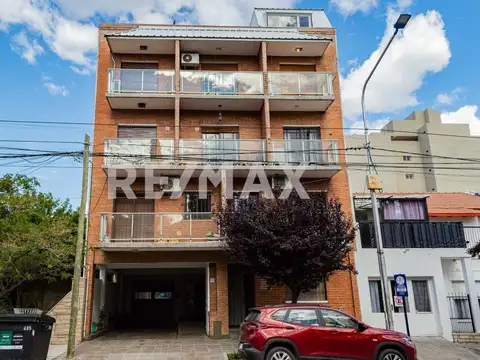 Venta - Dpto 2 dorm en dúplex - Sta Genoveva - Nqn