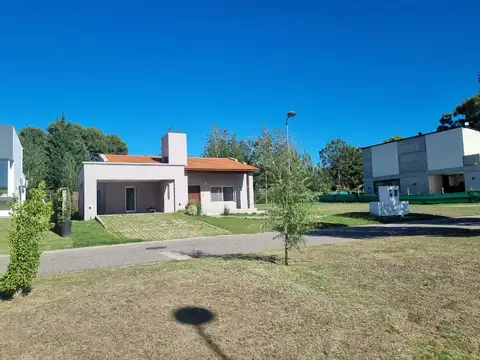 Casa en Venta en Juana Koslay, USD 280.000