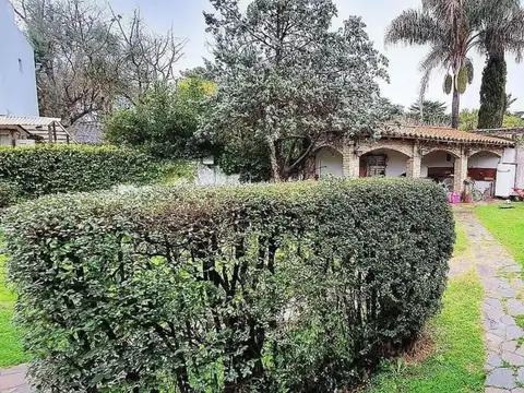 El Maracaná y Cabo 1° Nestor Barros