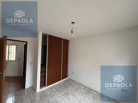 Depto Tipo Casa 2 ambientes con 1 baño