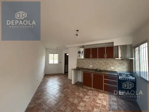Depto Tipo Casa en Alquiler de 2 ambientes